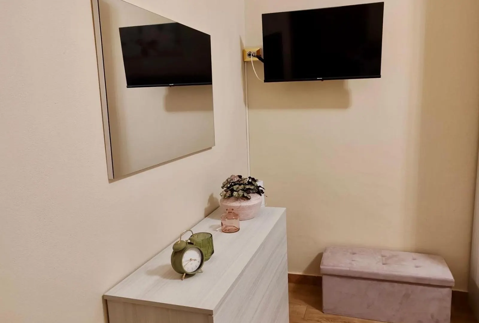 Franca'S Apartment 밀라노