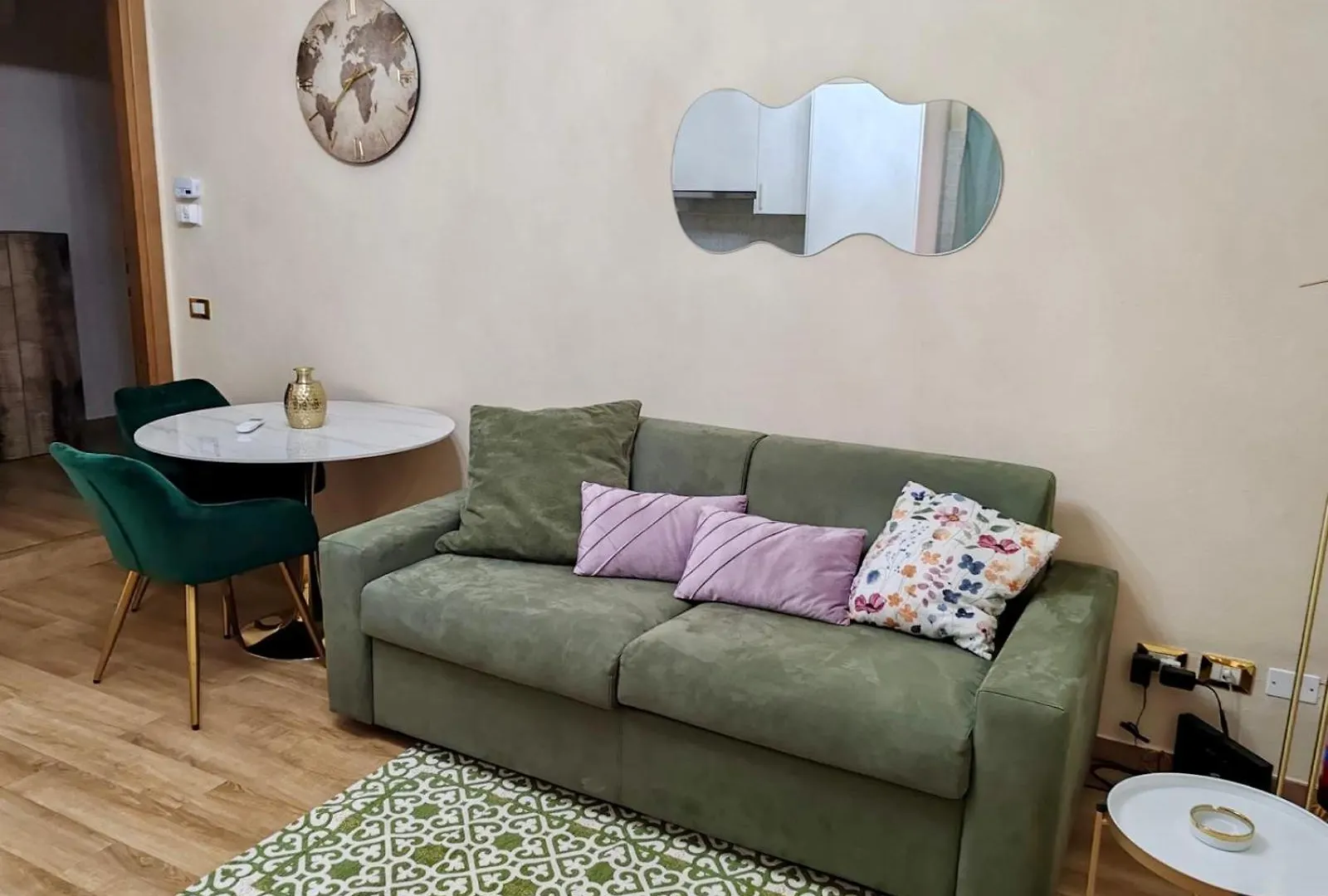 Franca'S Apartment 밀라노 이탈리아